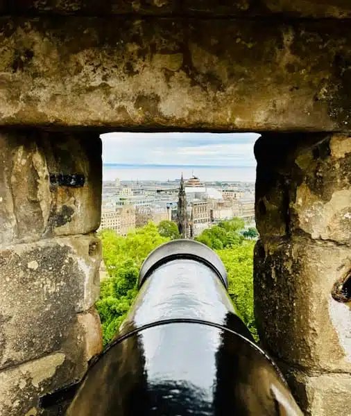 Edinburgh Castle Tour 2026