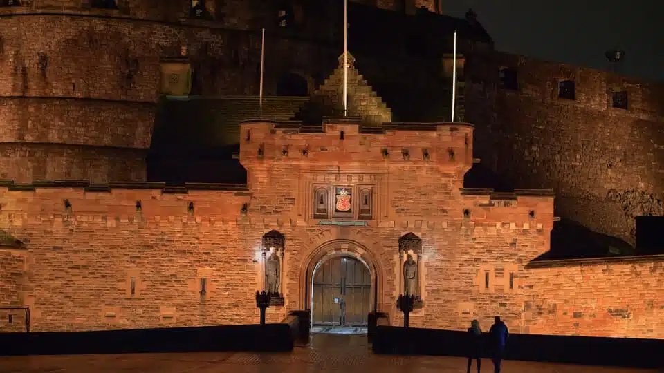 Edinburgh Castle Tour 2026