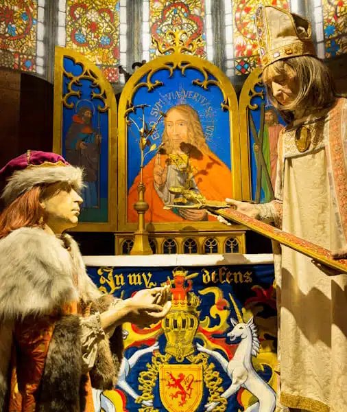 Inside Crown Jewels